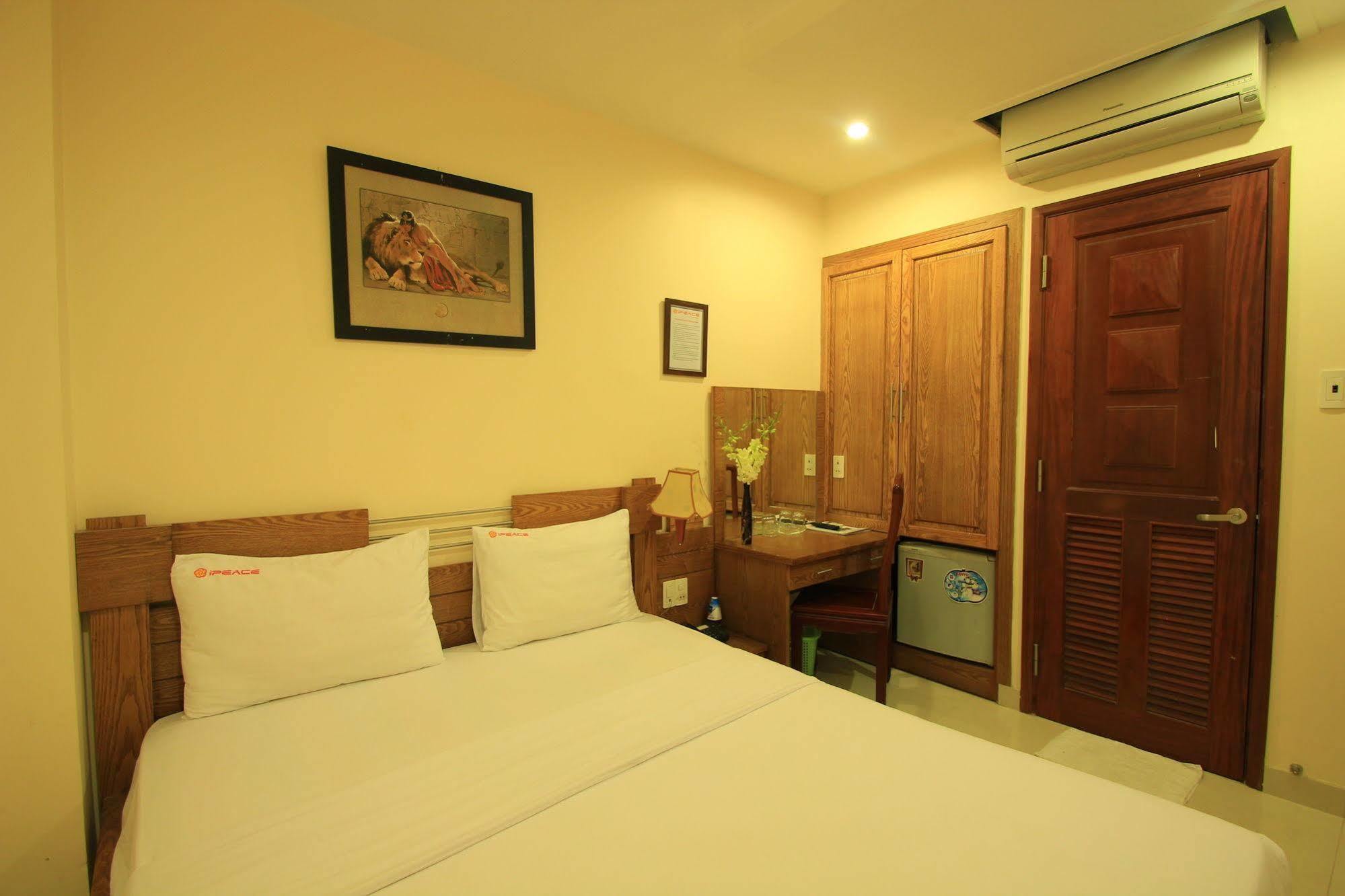 Ipeace Hotel - Bui Vien Walking Street Ciudad Ho Chi Minh  Exterior foto